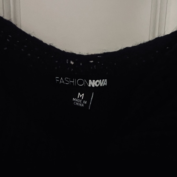 NWOT Fashion Nova Knot Front Cold Shoulder Sweater - Picture 6 of 6